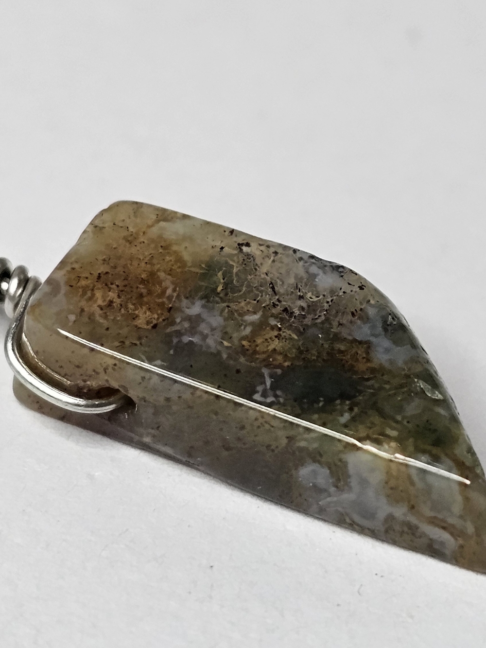 Natural Moss Agate Pendant Necklace in Green and Brown - Unbranded - Picture 2 of 5